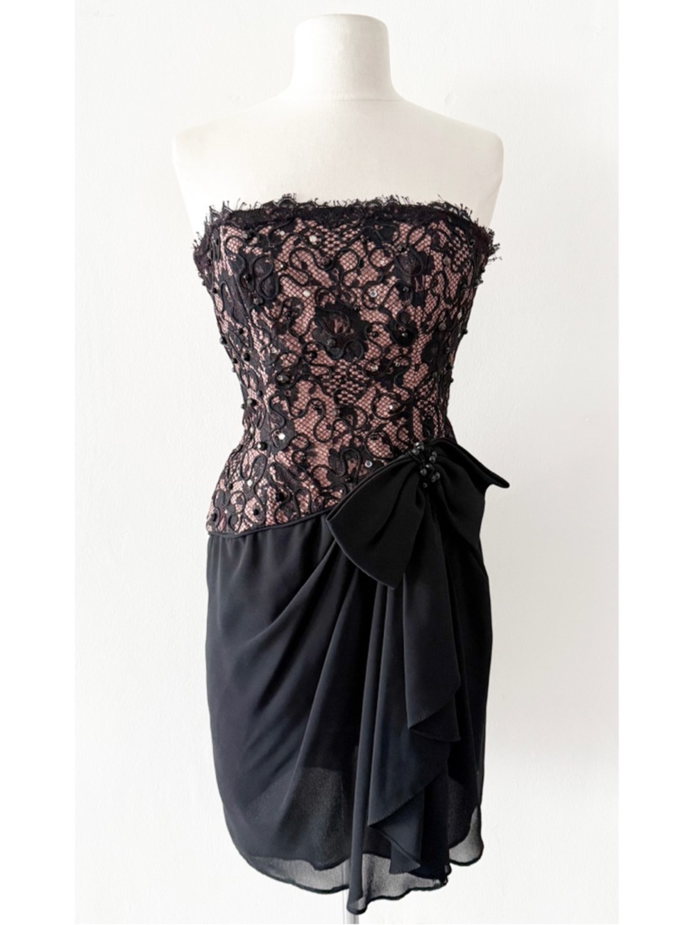 Vintage AJ Bari 80s 90s Lace Strapless Party Cocktail Dress